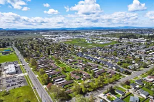 3659 W 18th Ave, Eugene, OR 97402 - Photo 7