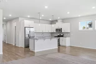 925 Paul St, Mount Angel, OR 97362 - Photo 17