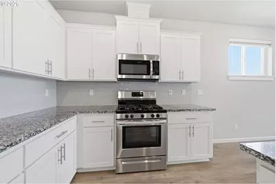 925 Paul St, Mount Angel, OR 97362 - Photo 19