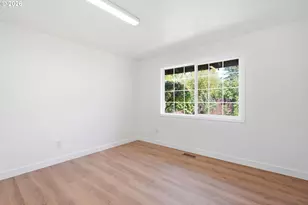 10603 SE Malden St, Portland, OR 97266 - Photo 11