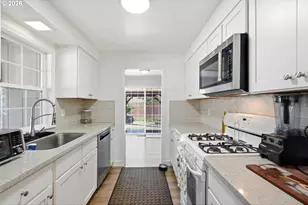 10603 SE Malden St, Portland, OR 97266 - Photo 3