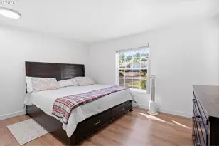 10603 SE Malden St, Portland, OR 97266 - Photo 7