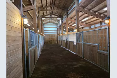 91146 Pioneer Farm Rd, Warrenton, OR 97146 - Photo 9