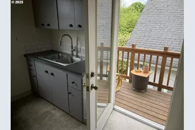 3955 SE Madison St, Portland, OR 97214 - Photo 27