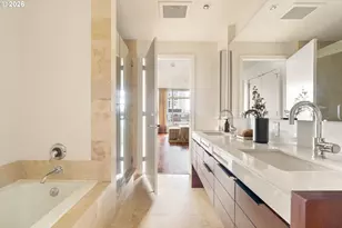 3570 S River Pkwy, Portland, OR 97239 - Photo 23