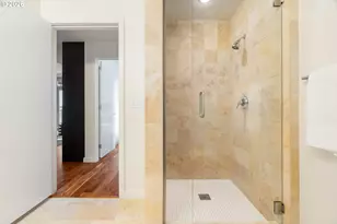 3570 S River Pkwy, Portland, OR 97239 - Photo 27