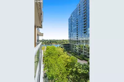 3570 S River Pkwy #713, Portland, OR 97239 - Photo 9