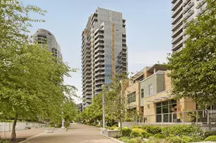 3570 S River Pkwy, Portland, OR 97239 - Photo 29