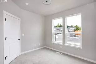 11009 NW 11th Pl, Vancouver, WA 98685 - Photo 5