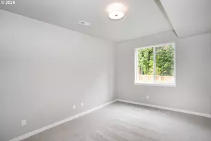 11009 NW 11th Pl, Vancouver, WA 98685 - Photo 33