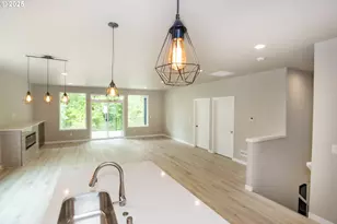 11009 NW 11th Pl, Vancouver, WA 98685 - Photo 13