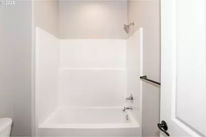 11009 NW 11th Pl, Vancouver, WA 98685 - Photo 37