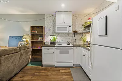 11937 NE Holladay St, Portland, OR 97220 - Photo 9