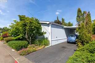 10400 SE Cook Ct, Milwaukie, OR 97222 - Photo 3