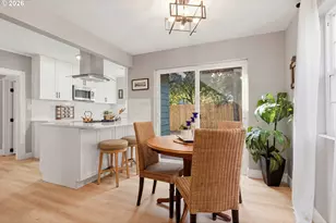 725 SW Taylors Ferry Rd, Portland, OR 97219 - Photo 17