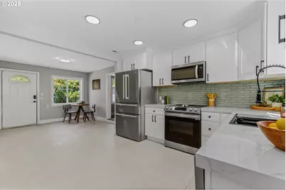 8220 SE Gray St, Happy Valley, OR 97086 - Photo 7