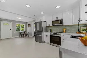 8220 SE Gray St, Happy Valley, OR 97086 - Photo 7