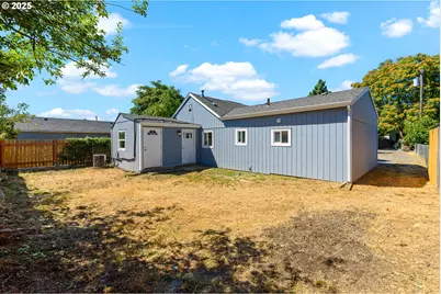 8220 SE Gray St, Happy Valley, OR 97086 - Photo 31