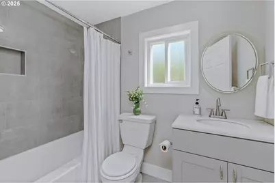 8220 SE Gray St, Happy Valley, OR 97086 - Photo 17