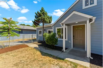 8220 SE Gray St, Happy Valley, OR 97086 - Photo 35