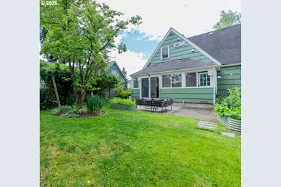 7421 N Jersey St, Portland, OR 97203 - Photo 37