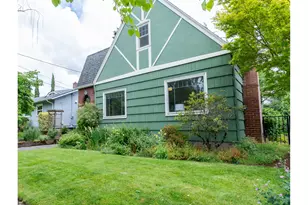 7421 N Jersey St, Portland, OR 97203 - Photo 3