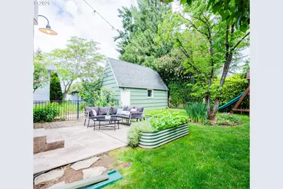 7421 N Jersey St, Portland, OR 97203 - Photo 45