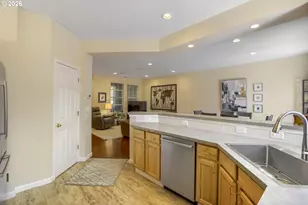 1729 NE 65th Ave, Hillsboro, OR 97124 - Photo 9