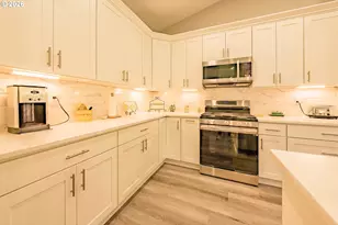 5762 NE Voyage Way, Lincoln City, OR 97367 - Photo 11