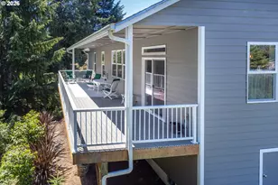 5762 NE Voyage Way, Lincoln City, OR 97367 - Photo 3