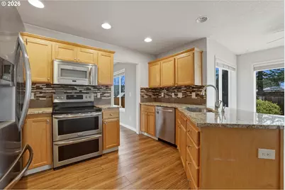 2224 N Irvine St, Cornelius, OR 97113 - Photo 5