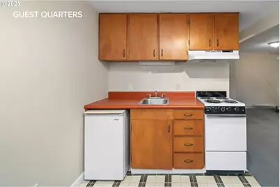 3250 SW Donner Way Ct, Portland, OR 97239 - Photo 39