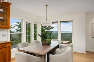 3250 SW Donner Way Ct, Portland, OR 97239 - Photo 9