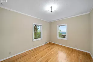 3250 SW Donner Way Ct, Portland, OR 97239 - Photo 33