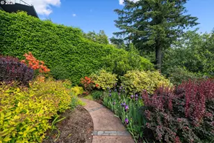 3250 SW Donner Way Ct, Portland, OR 97239 - Photo 39