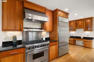3250 SW Donner Way Ct, Portland, OR 97239 - Photo 11