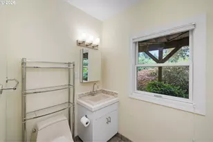 3250 SW Donner Way Ct, Portland, OR 97239 - Photo 23