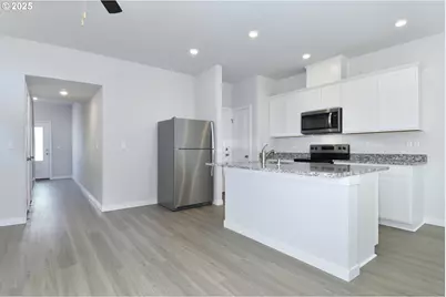 951 NE 14th St, Battle Ground, WA 98604 - Photo 7