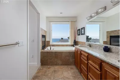 1334 NW Harbor Ave, Lincoln City, OR 97367 - Photo 19