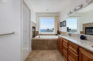 1334 NW Harbor Ave, Lincoln City, OR 97367 - Photo 19