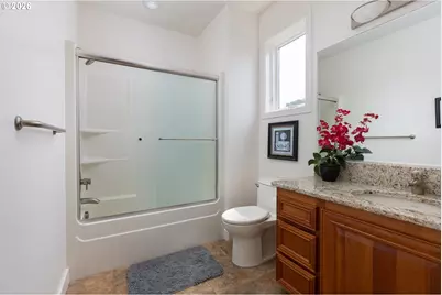 1334 NW Harbor Ave, Lincoln City, OR 97367 - Photo 29
