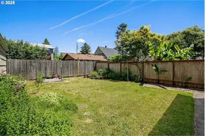 5325/5327 NE Davis St, Portland, OR 97213 - Photo 25