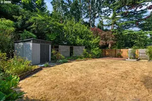 12660 SW Douglas St, Portland, OR 97225 - Photo 29