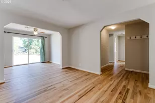 875 W 18th Ave, Eugene, OR 97402 - Photo 5
