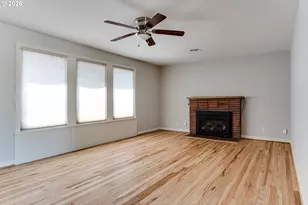 875 W 18th Ave, Eugene, OR 97402 - Photo 9