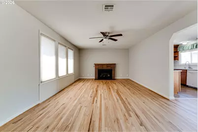 875 W 18th Ave, Eugene, OR 97402 - Photo 7