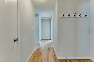 875 W 18th Ave, Eugene, OR 97402 - Photo 17