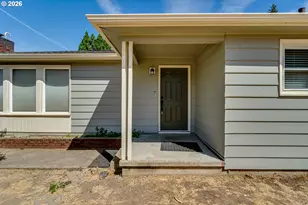 875 W 18th Ave, Eugene, OR 97402 - Photo 3