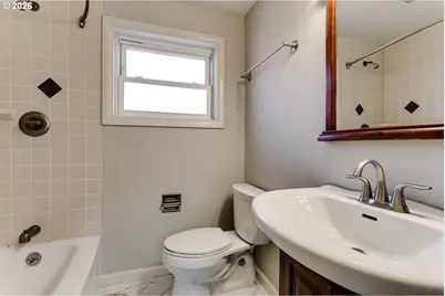 875 W 18th Ave, Eugene, OR 97402 - Photo 31