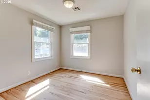 875 W 18th Ave, Eugene, OR 97402 - Photo 21